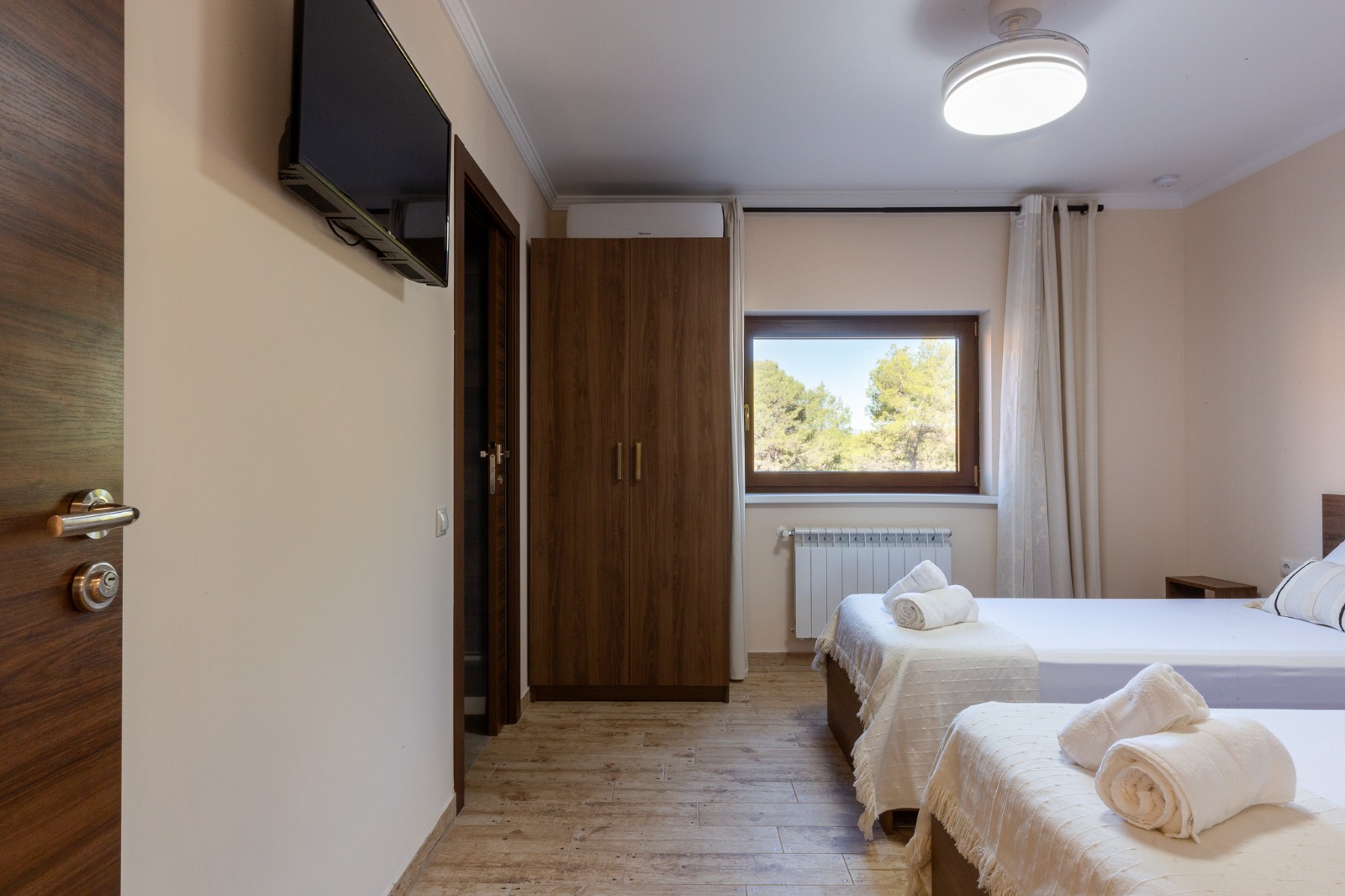 WhatsApp Image 2025-12-01 at 6.17.55 AM