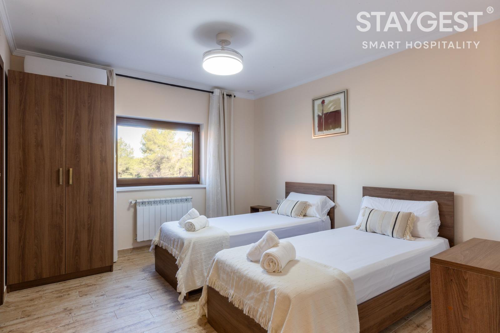 Casa Navajas Staygest